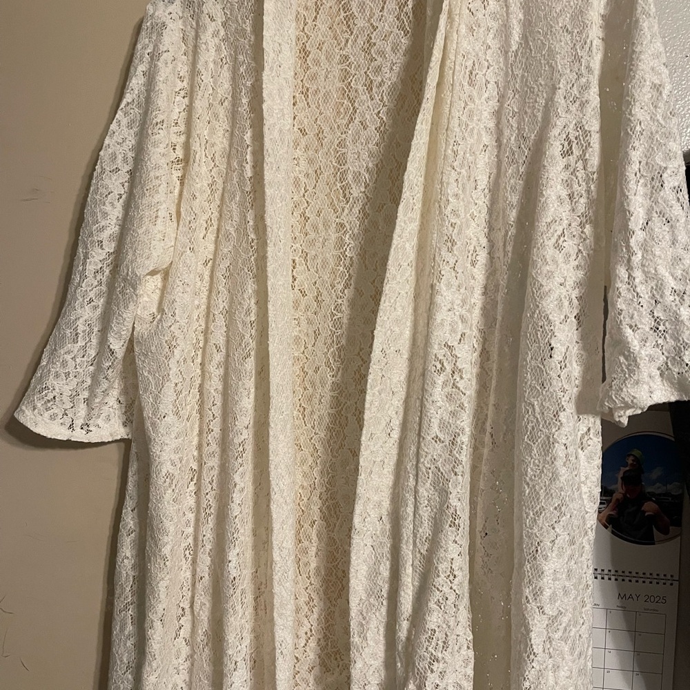 White Floral Lace Robe with Sheer Elegance